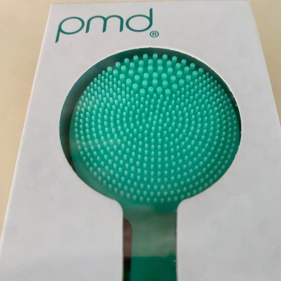 PMD Clean Smart Facial Cleansing Device, SonicGlow Technology, New in Box. - Picture 7 of 11